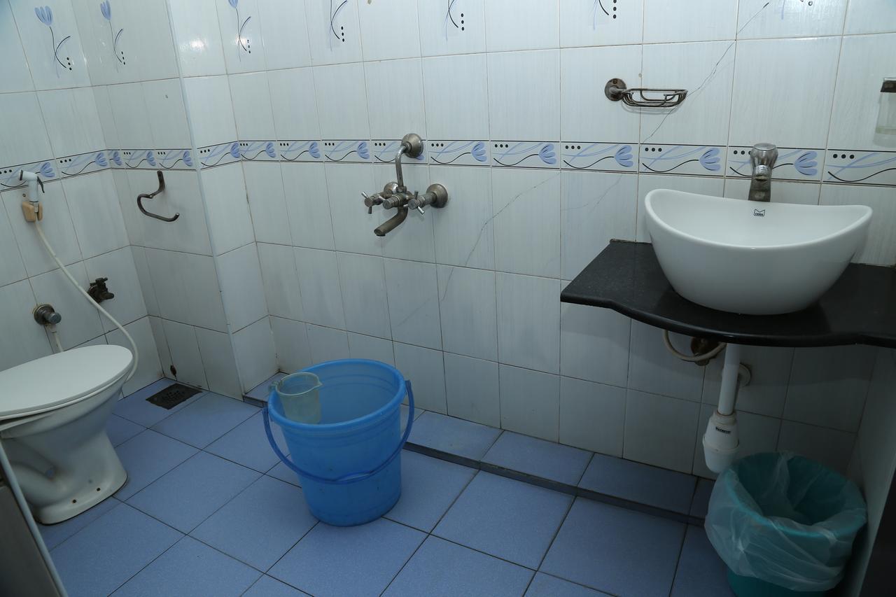 Sri Srinivasar Residency Hotel Vellore Buitenkant foto