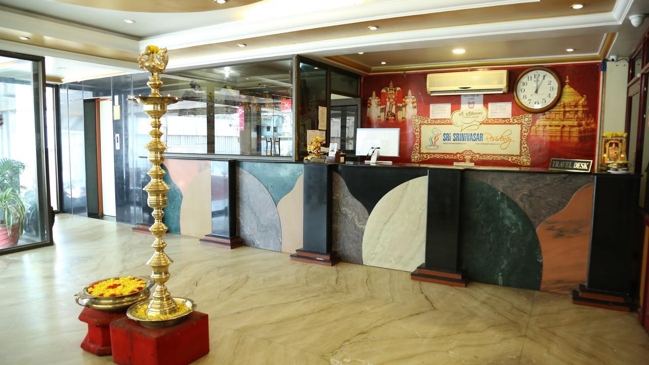 Sri Srinivasar Residency Hotel Vellore Buitenkant foto