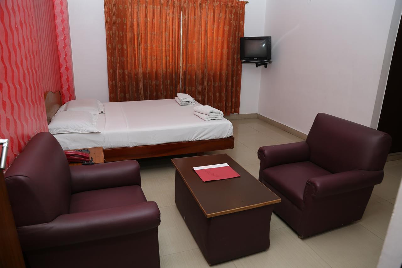 Sri Srinivasar Residency Hotel Vellore Buitenkant foto